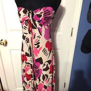 STRAPLESS FLOOR LENGTH DRESS.